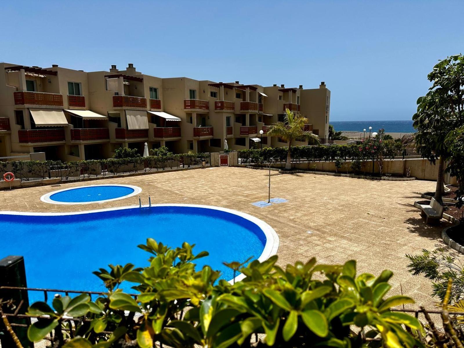 Flat In La Tejita, Medano Apartment Granadilla De Abona Bagian luar foto